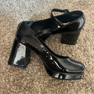 Steve Madden Black Patent Square Toe Platform Mary Jane Heels Tiffane